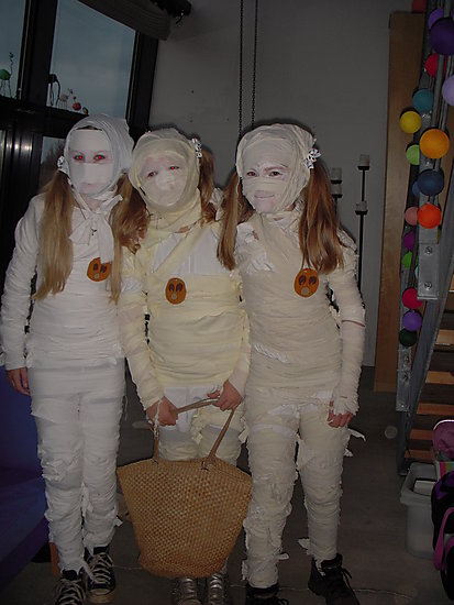 -1739_1_FridaOliviaMaiMumier