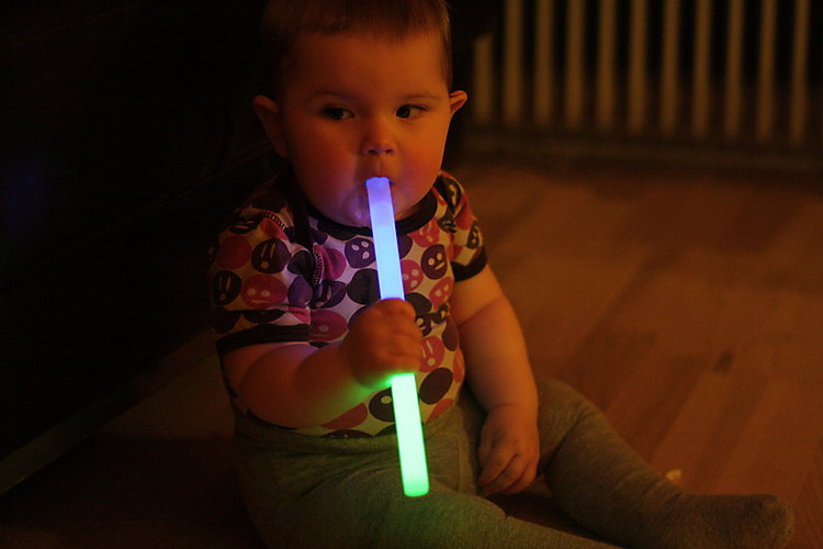 -2218_2_AstaKnaeklysGroenBlaa